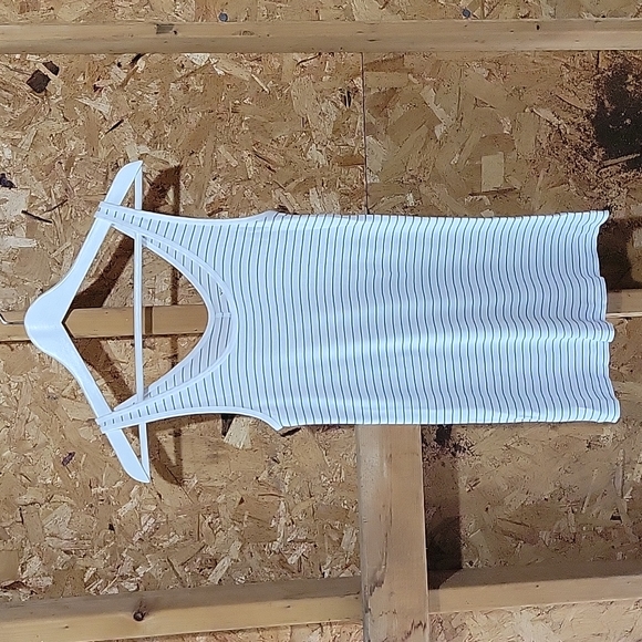 CLOSET CLEAROUT $10 | Vince Ribbed Stripe Favourite Womens' Tank | Size Large - Picture 3 of 4
